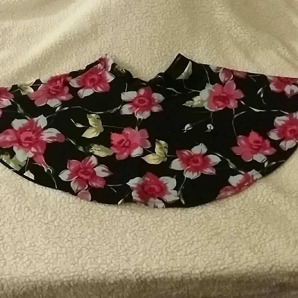 NWT Song & Sol Skirt